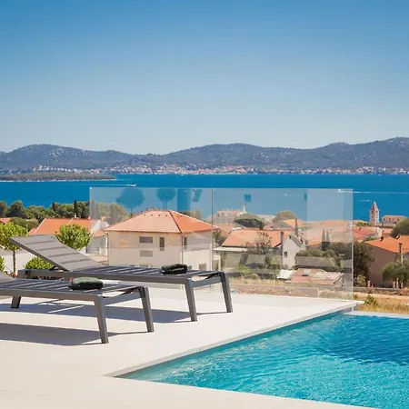Holiday home Tramonto Sveti Filip i Jakov
