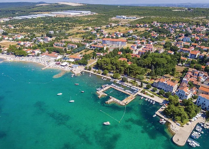 Awesome Home In Sveti Filip I Jakov